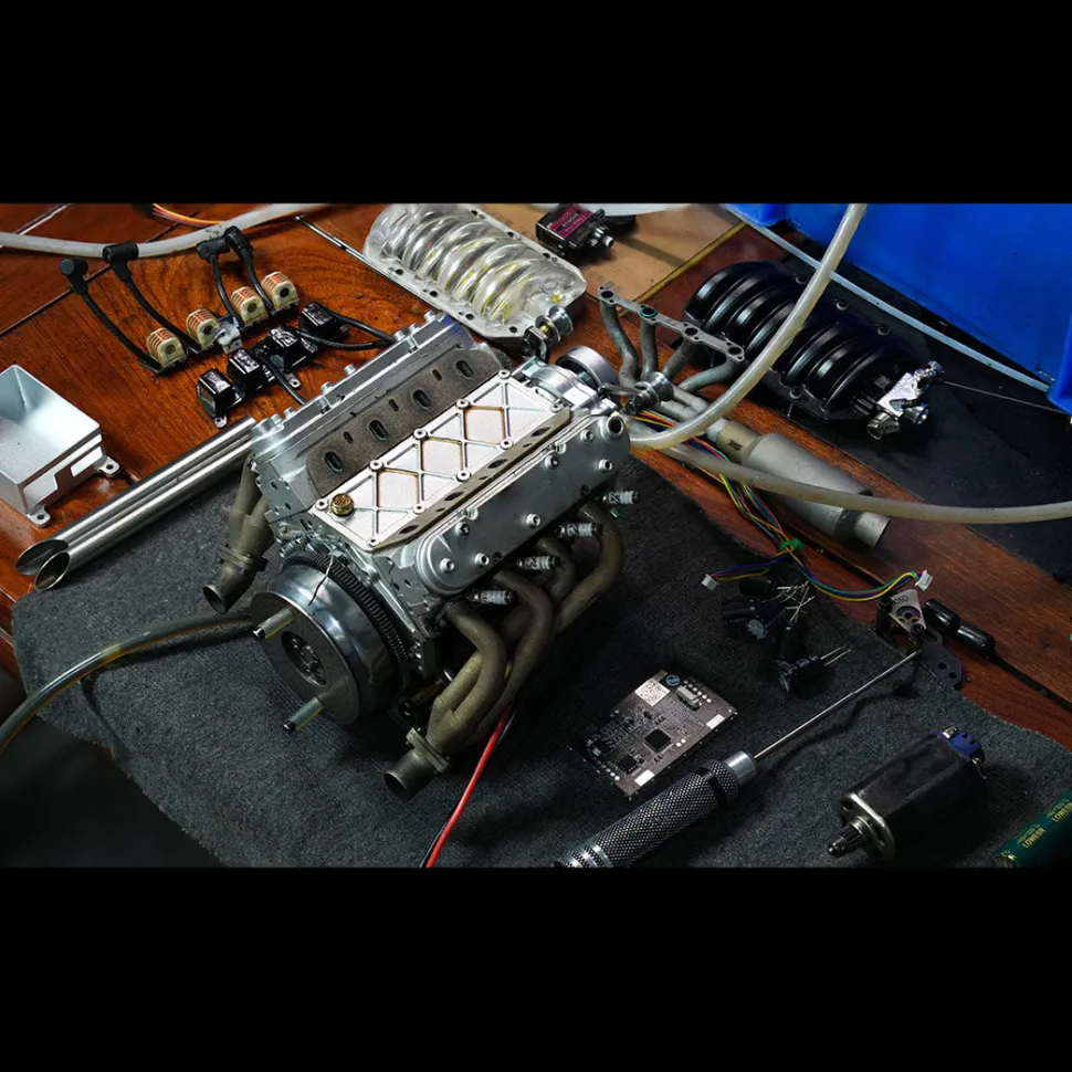 CISON V8 Engine LS-52 Small-block 52CC 1/5 Water-Cooled 4-Stroke 8-Cylinder Gasoline Engine Internal Combustion V8 Engine Model Kit that Works