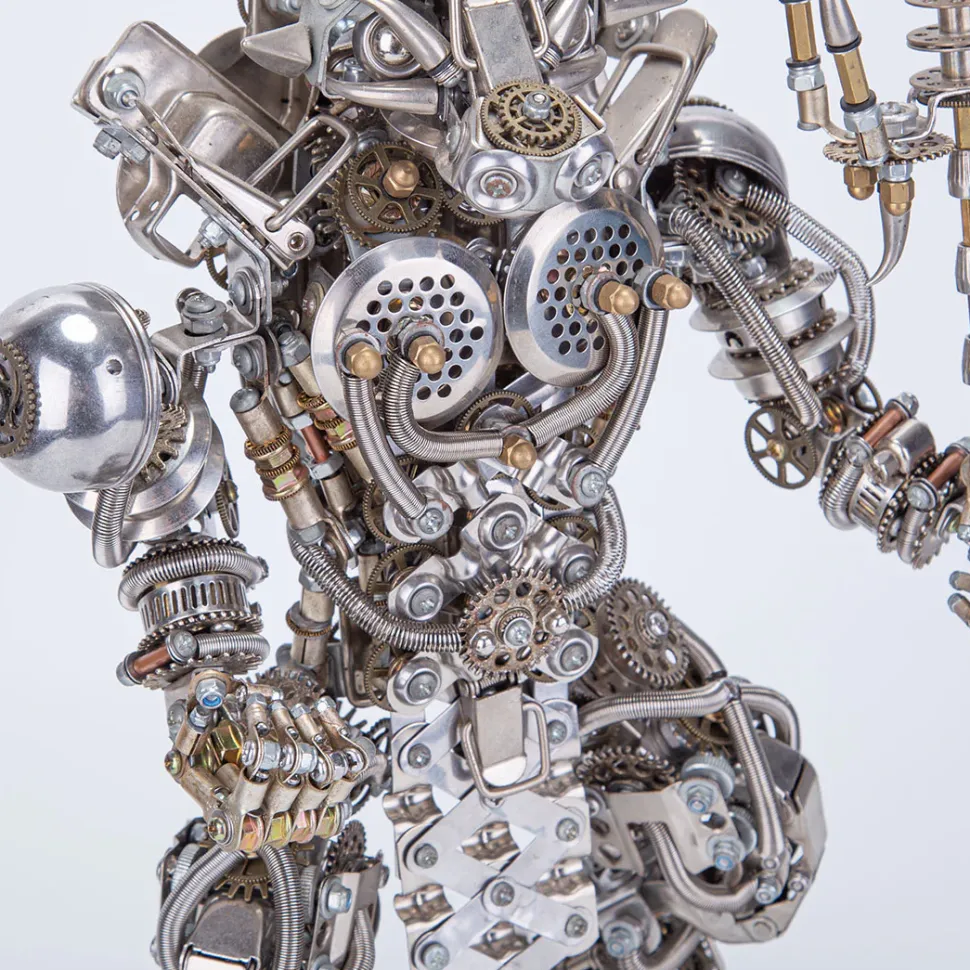 3D Bull-Headed Man DIY Mechanical Punk Demon Surrealistic Creature Metal Assembly Model Creative Ornament