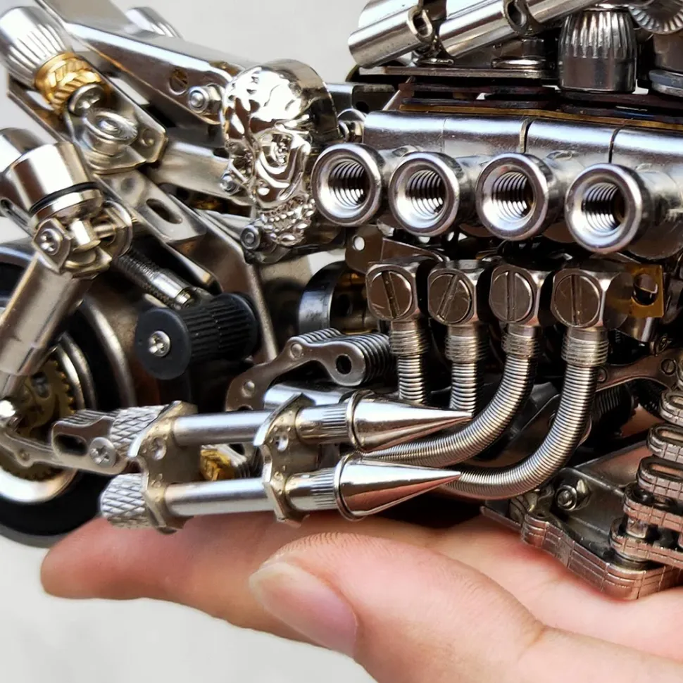 Desperate Pursuit Motorcycle 3D DIY Metal Assembly Model Creative Ornament