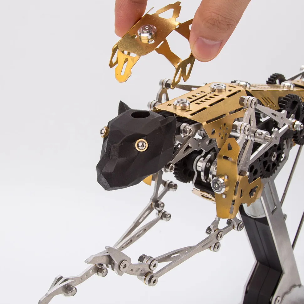 3D Metal Mechanical Burning Leopard Assembly Model Kit