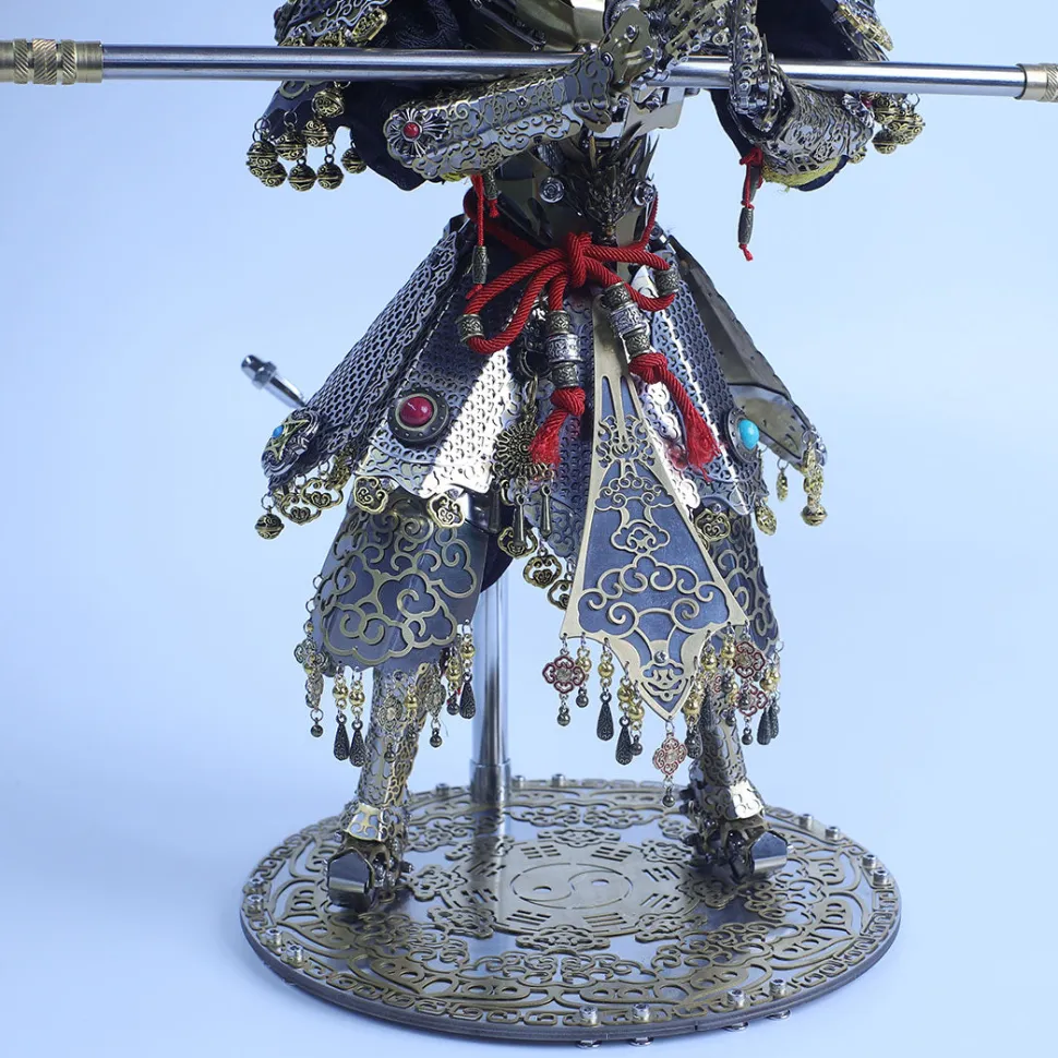 3D Metal Monkey King Sun Wukong Mecha Model Kit, DIY Assembly Collectible Figure with Cloak and Staff, Articulated Desktop Display for Adults (2600+PCS)