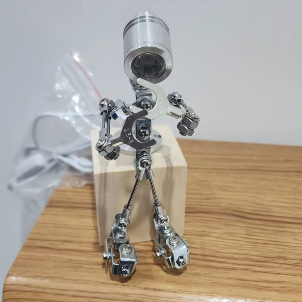 3D Metal Steampunk Sparkling Silver Mechanical Lamp Model