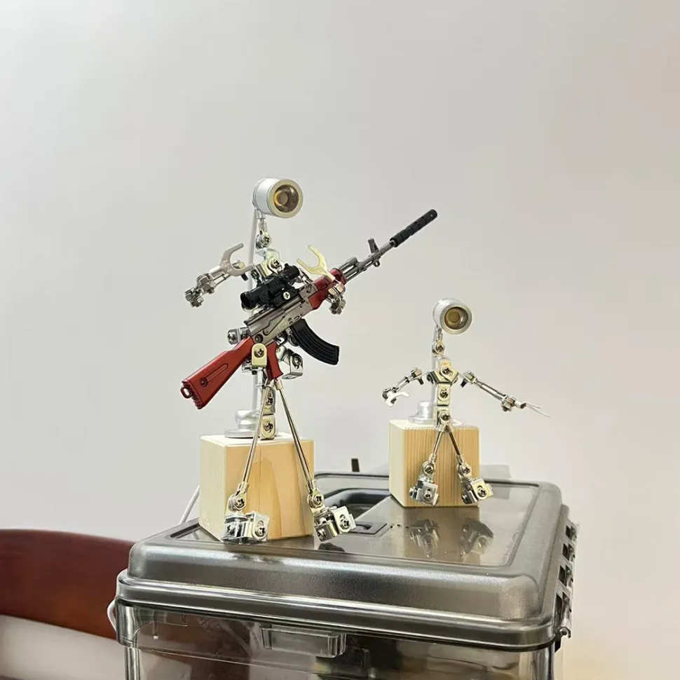 Metallic Silver Large 3D Steampunk DIY Robot Lighting with Weapons