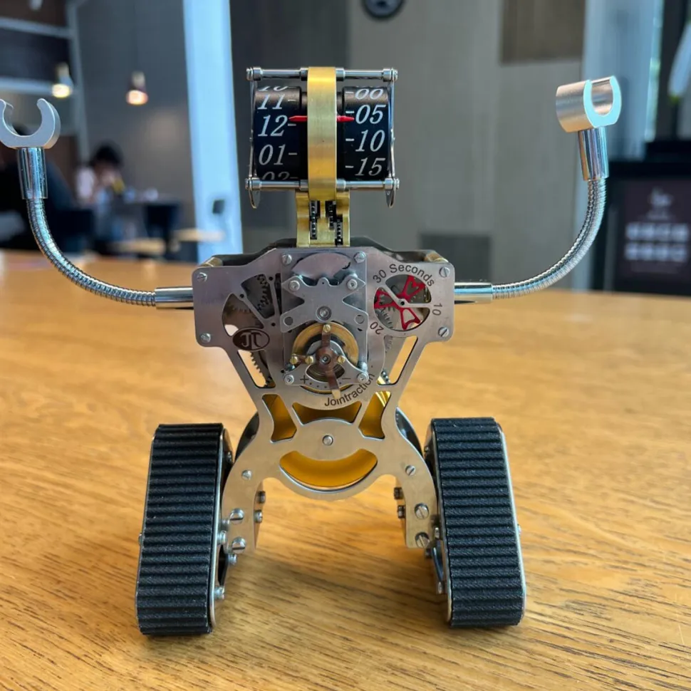 Metal Robot Mechanical Clock Desktop Art Display