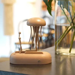 Wooden Jellyfish Bionic Ocean Creature Model – Dynamic Desktop Stress Relief Display