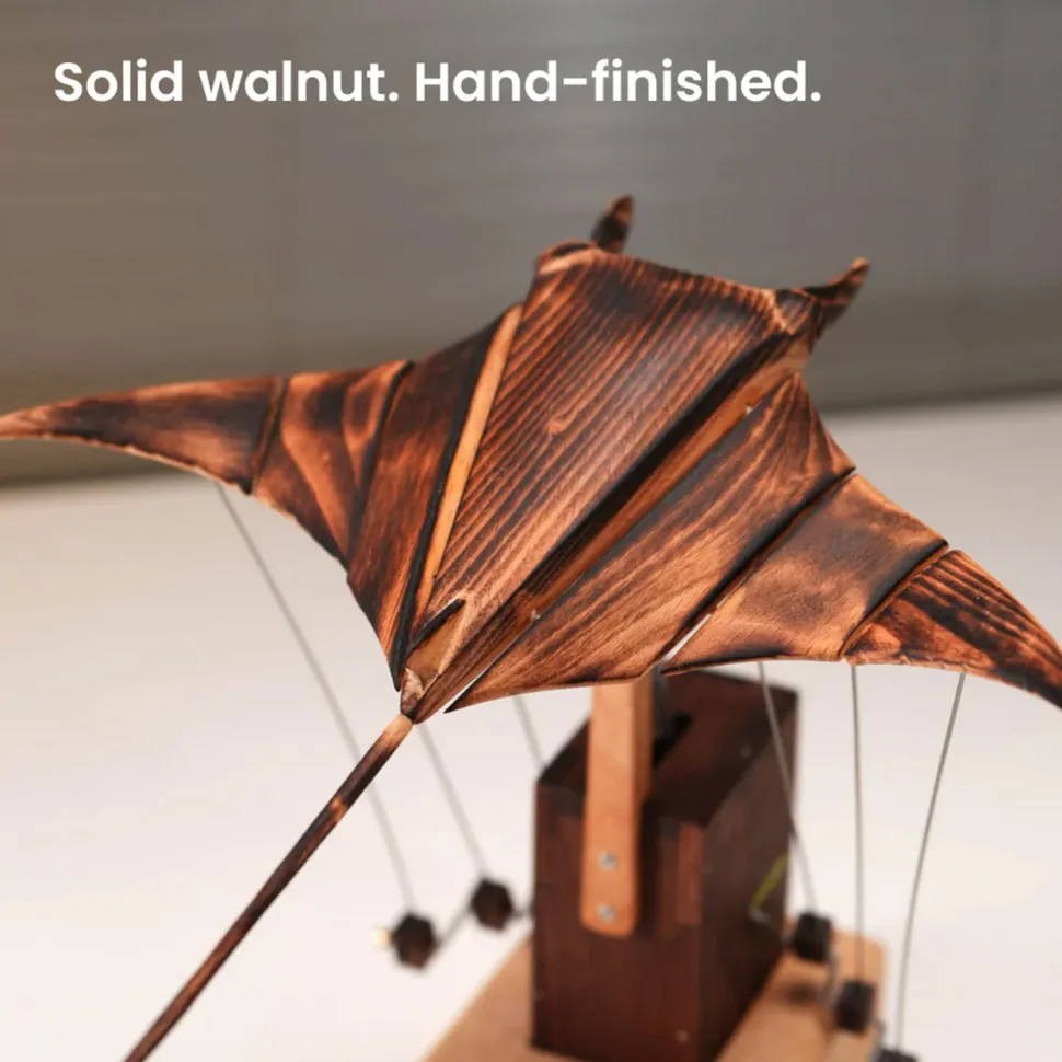Wooden Manta Ray Bionic Marine Biological Dynamic Model
